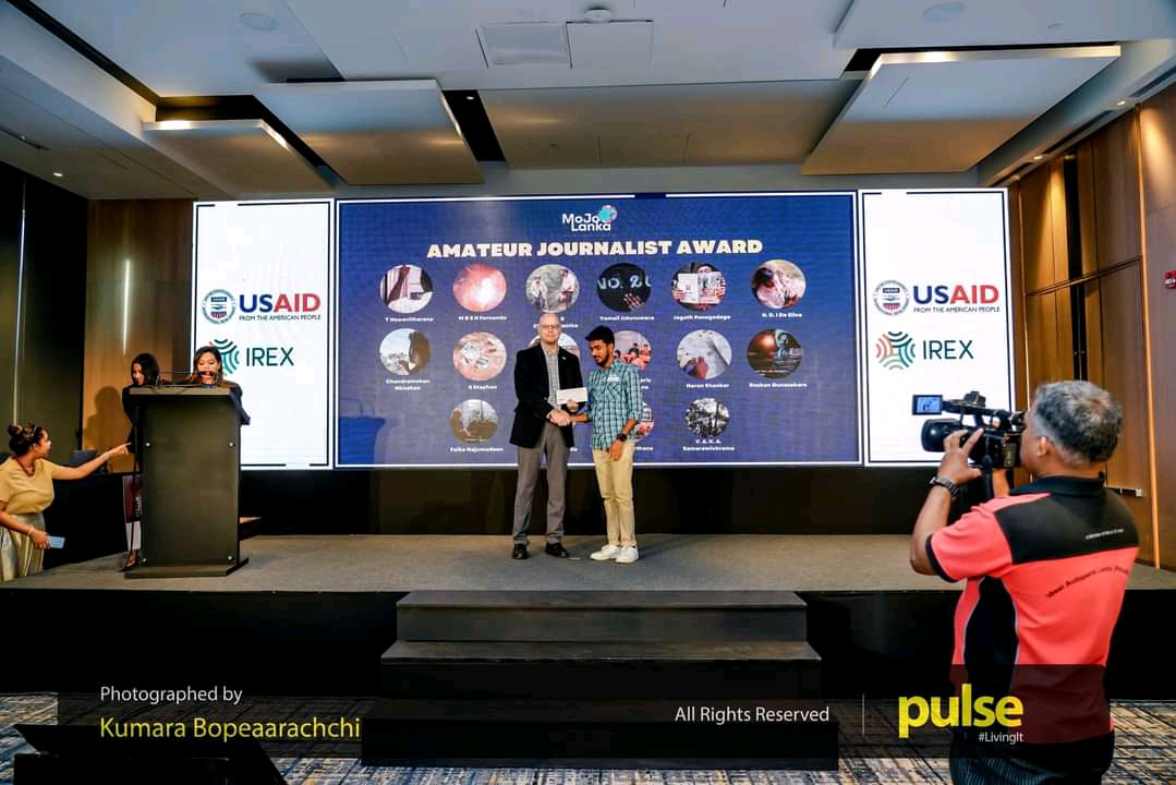 Mr. Niroshan awarded Special Merit Award at MoJo Lanka 2023 (2) Mr. Niroshan awarded Special Merit Award at MoJo Lanka 2023 (2)