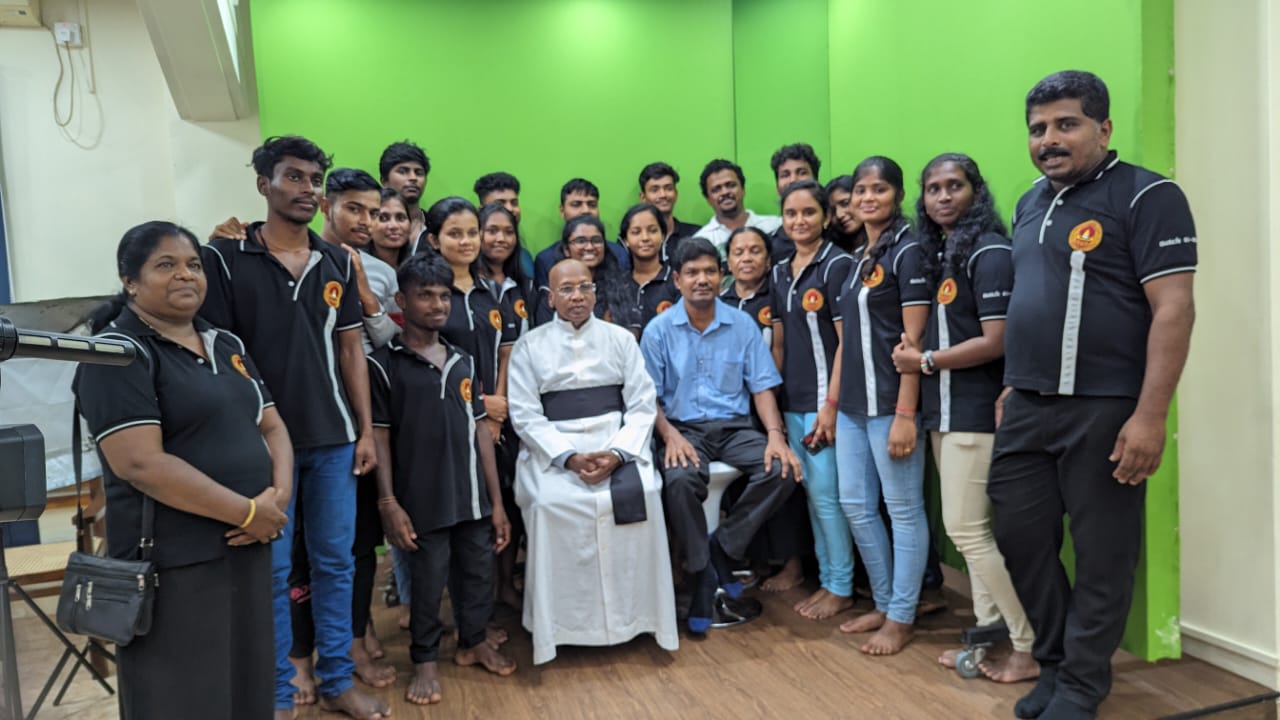 Read more about the article Students of the Harmony Centre of University of Vavuniya Visited the Media Lab of Media Studies